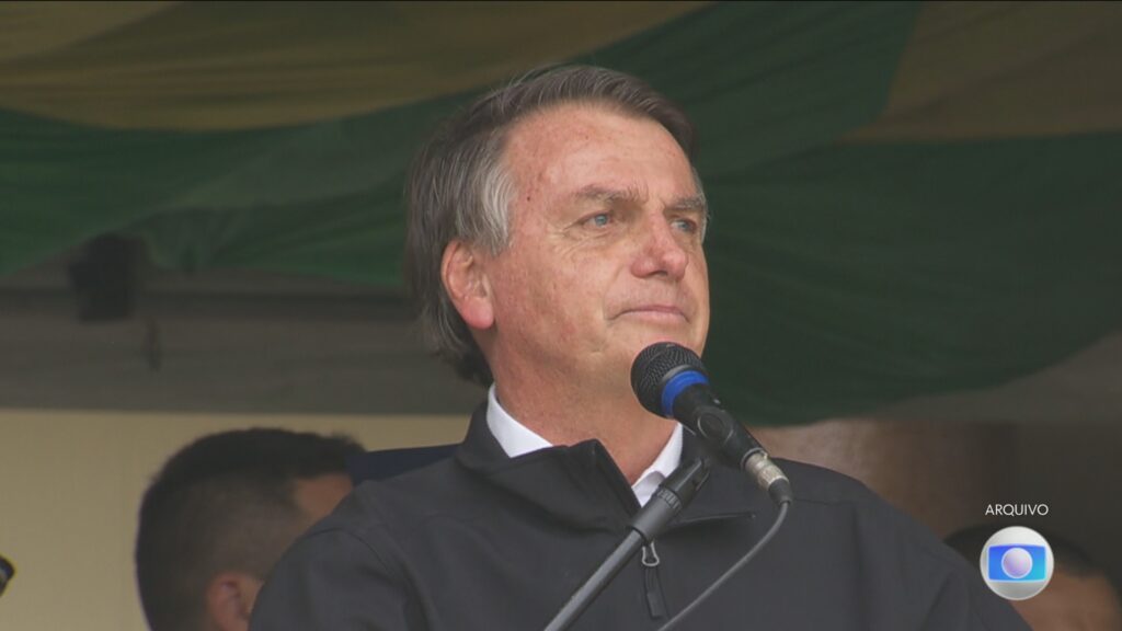 Bolsonaro realiza cirurgia de hérnia inguinal bilateral