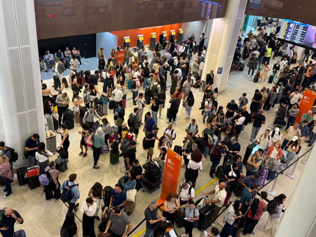 Paes critica ampliação de voos no Santos Dumont