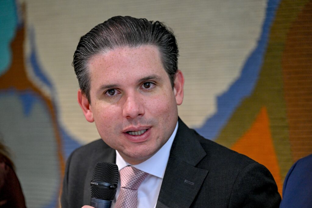 Hugo Motta explica emendas suspensas a Flávio Dino